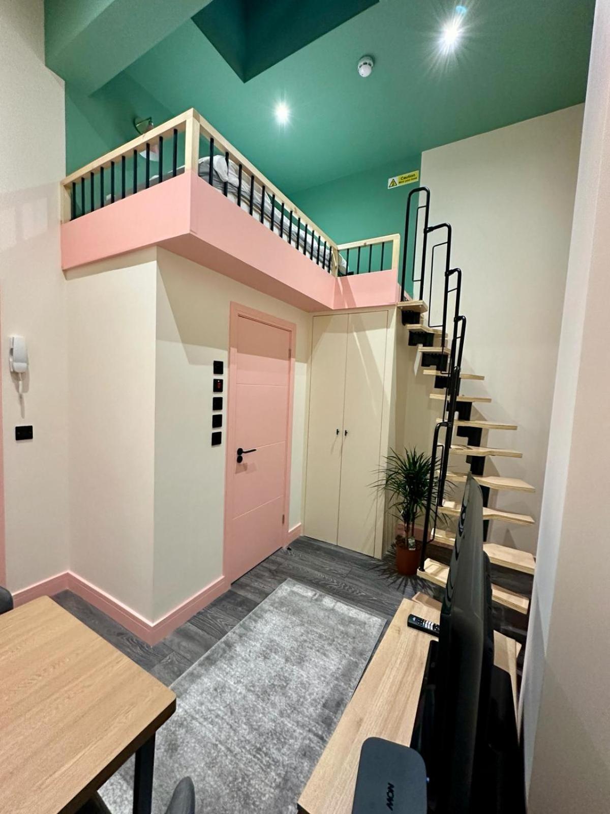 Cozy En-Suite Loft In Trendy Local Лондон Екстер'єр фото