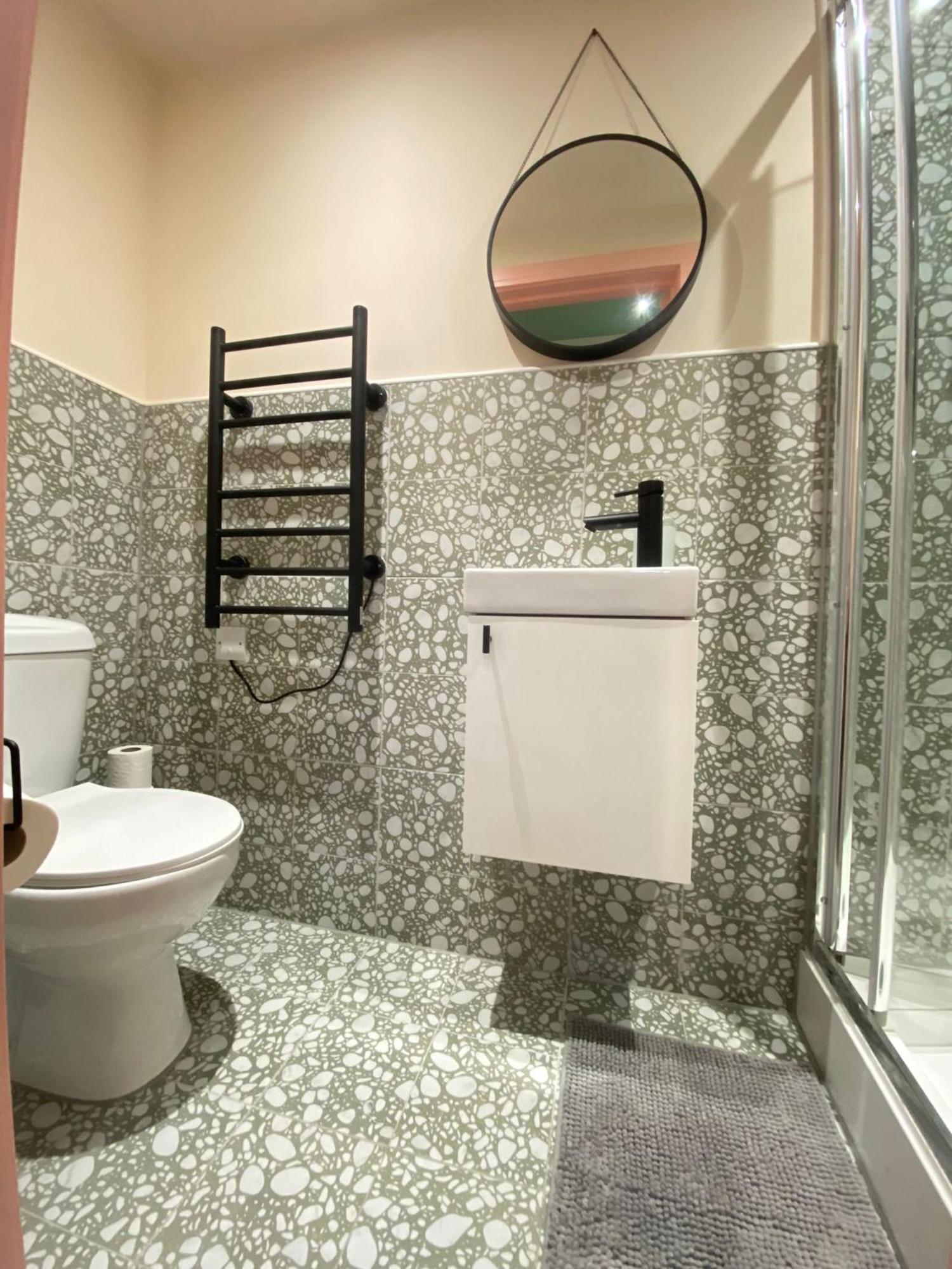 Cozy En-Suite Loft In Trendy Local Лондон Екстер'єр фото