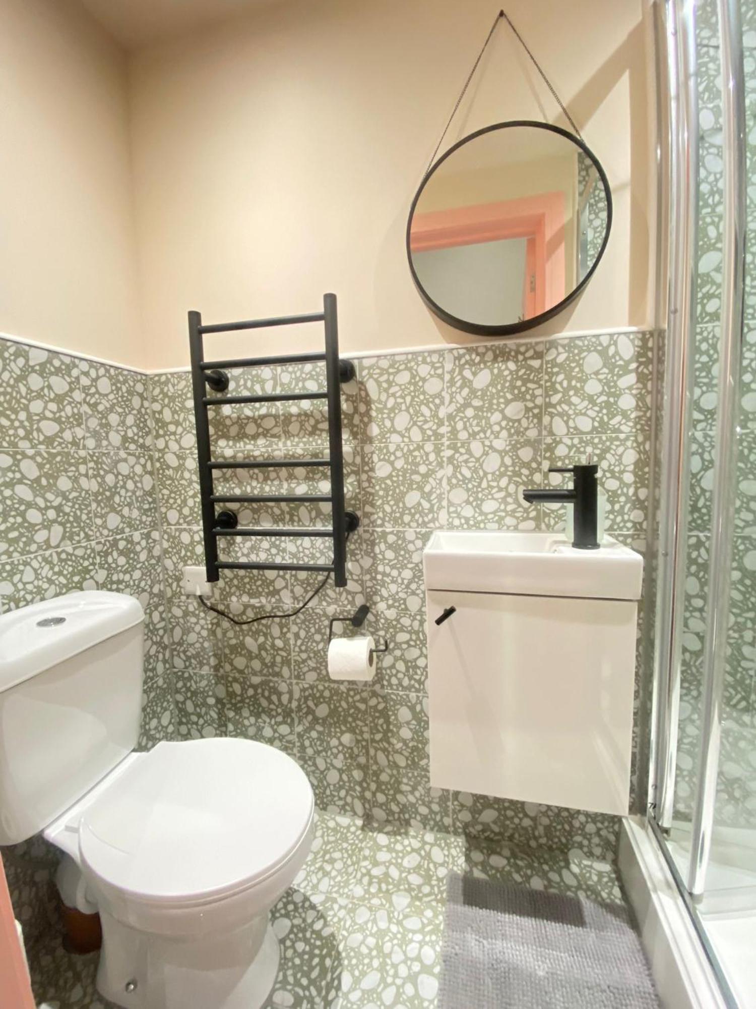 Cozy En-Suite Loft In Trendy Local Лондон Екстер'єр фото